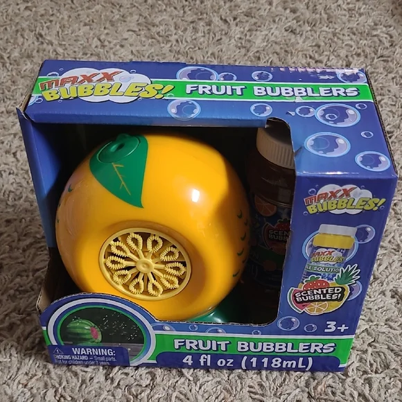 Maxx Bubbles Fruit Bubblers Bubble Machine with Scented Solution - Picture 1 of 7